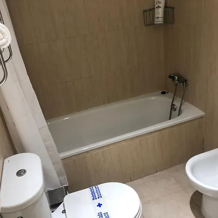 Zona Media Confort Monte Oiz Apartment *