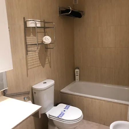 Zona Media Confort Monte Oiz Apartment *